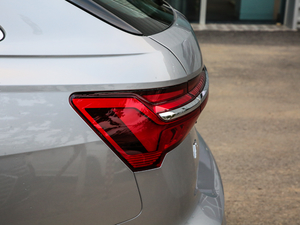 2021̽ 55 TFSI ԽҰ ^