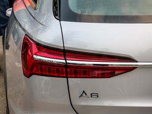 2021̽ 55 TFSI ԽҰ ^