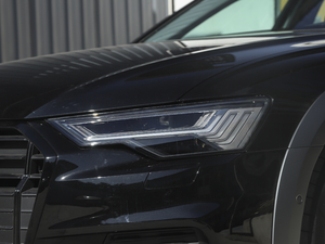 2021̽ 55 TFSI ԽҰ ^