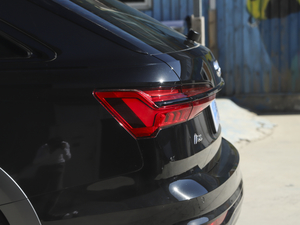 2021̽ 55 TFSI ԽҰ ^