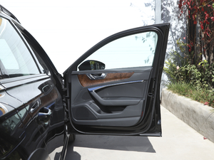 2021̽ 55 TFSI ԽҰ g