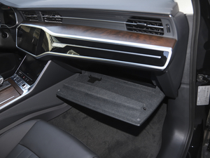 2021̽ 55 TFSI ԽҰ g