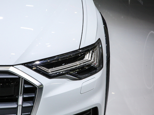 2021̽ 55 TFSI ԽҰ ^