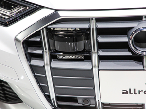 2021̽ 55 TFSI ԽҰ ^