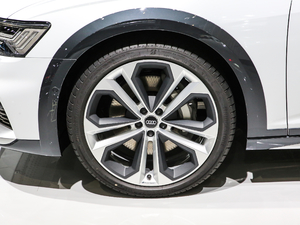 2021̽ 55 TFSI ԽҰ ^