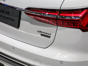 2021̽ 55 TFSI ԽҰ ^