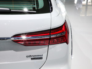 2021̽ 55 TFSI ԽҰ ^