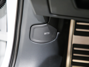 2021̽ 55 TFSI ԽҰ п؅^