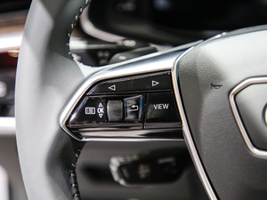 2021̽ 55 TFSI ԽҰ п؅^