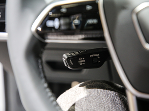 2021̽ 55 TFSI ԽҰ п؅^