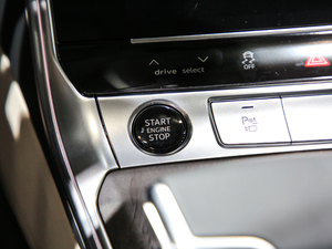 2021̽ 55 TFSI ԽҰ п؅^