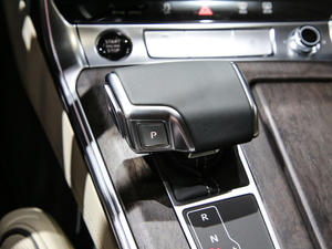 2021̽ 55 TFSI ԽҰ п؅^