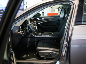 2021̽ 55 TFSI ԽҰ g