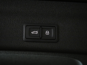 2021̽ 55 TFSI ԽҰ g