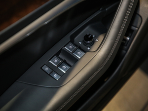 2021̽ 55 TFSI ԽҰ п؅^