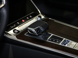 2021̽ 55 TFSI ԽҰ п؅^