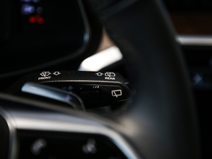 2021̽ 55 TFSI ԽҰ п؅^