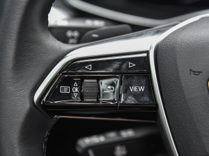 2021allroad quattro ̽ 55 TFSI Ғ п؅^