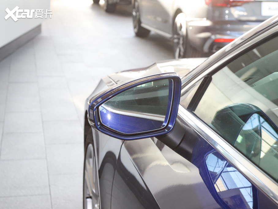 2021?yun)WA7 40 TFSI A