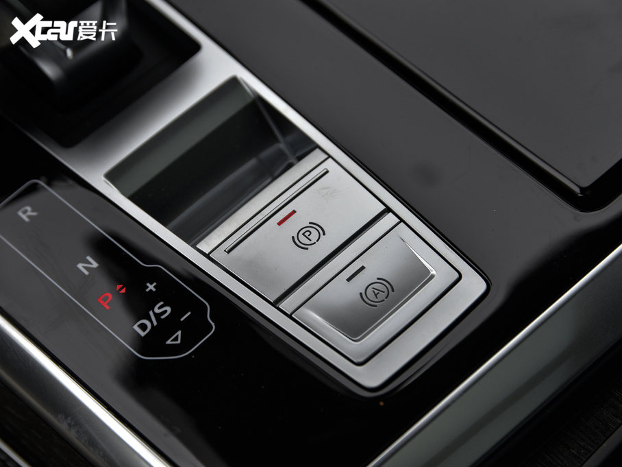 2021��W��Q8 55 TFSI ���x�Ӹ���