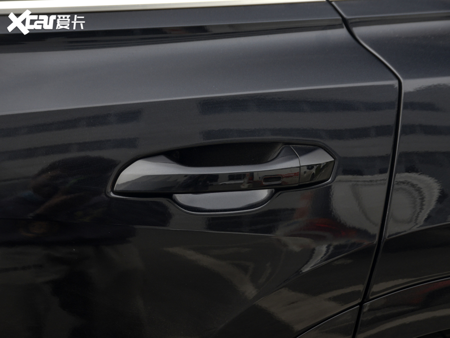 2021��W��Q8 45 TFSI ���A������