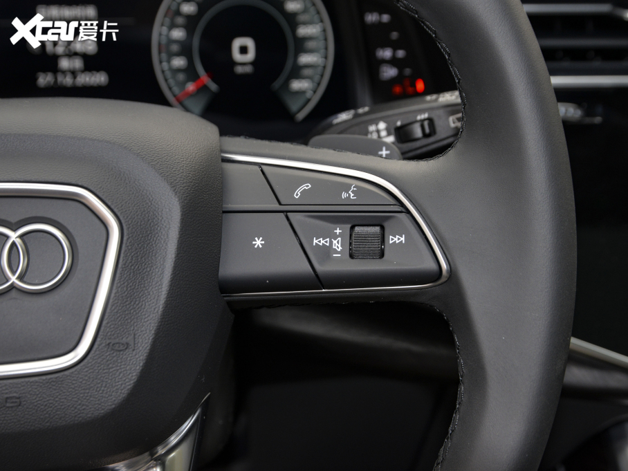 2021��W��Q8 45 TFSI ���A������