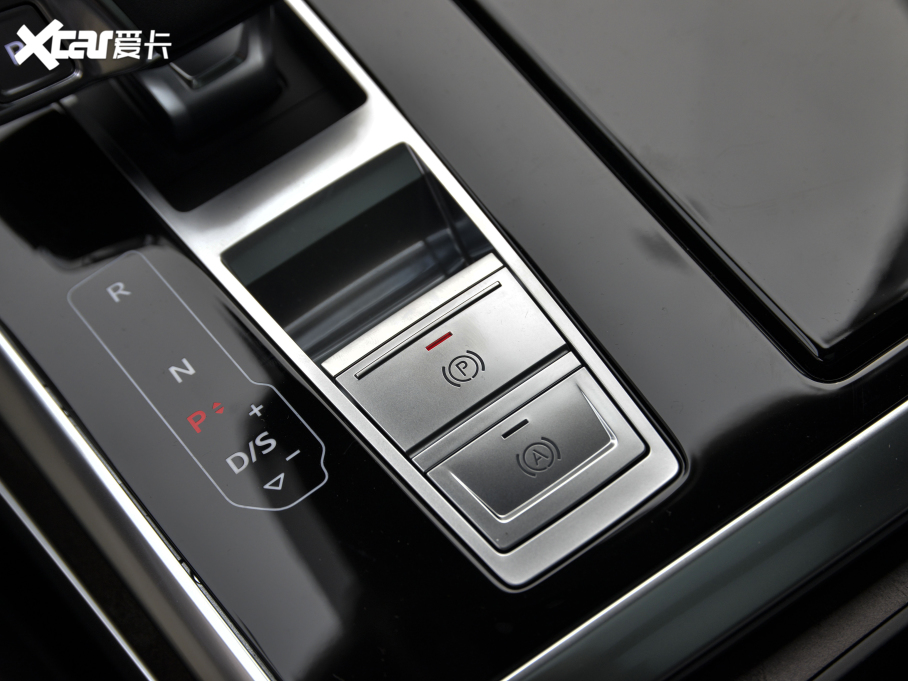 2021��W��Q8 45 TFSI ���A������