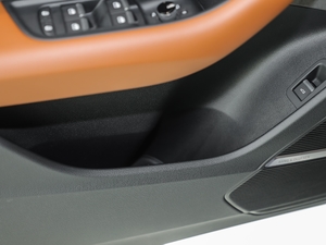 2021��45 TFSI ���x�Ӹ��� ǰ�T������g