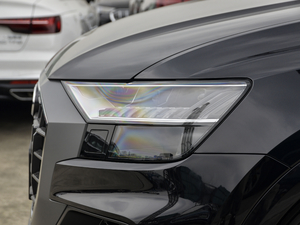 2021��55 TFSI ���x�Ӹ��� �������^