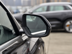 2021��55 TFSI ���x�Ӹ��� �������^