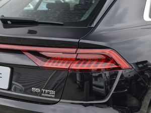 2021��55 TFSI ���x�Ӹ��� �������^