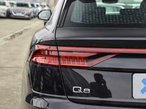 2021��55 TFSI ���x�Ӹ��� �������^