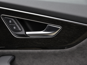 2021��55 TFSI ���x�Ӹ��� ���g����