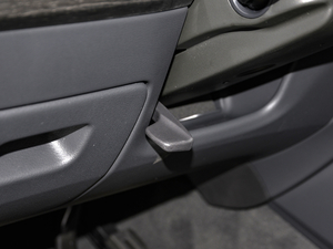 2021��55 TFSI ���x�Ӹ��� �п؅^