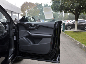 2021��45 TFSI ���A������ ���g����