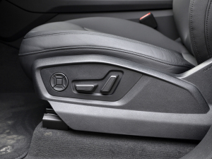 2021��45 TFSI ���A������ ���{������{��