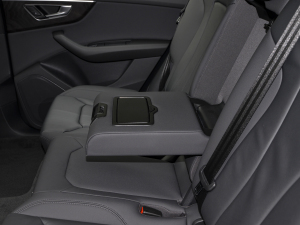 2021��45 TFSI ���A������ �����������