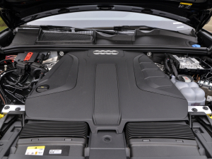2021��45 TFSI ���A������ ����