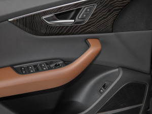 2021��55 TFSI ���A�Ӹ��� ���g����