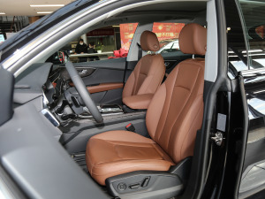 2021��55 TFSI ���A�Ӹ��� ���{�����