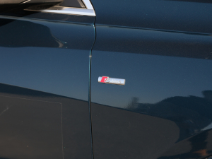 2021��55 TFSI ���x�Ӹ��� �������^