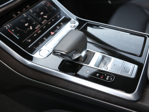 2021��55 TFSI ���x�Ӹ��� �п؅^