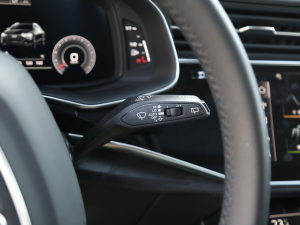 2021��55 TFSI ���x�Ӹ��� �п؅^