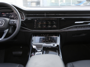 2021��55 TFSI ���x�Ӹ��� �п؅^