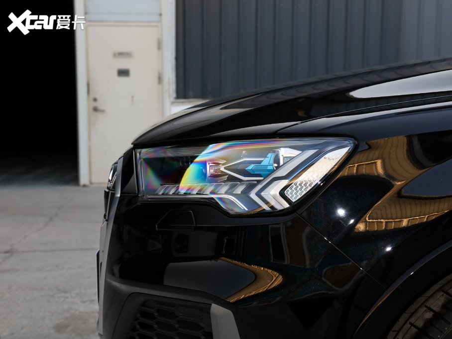 2021?yun)WQ7 55 TFSI quattro S lineF