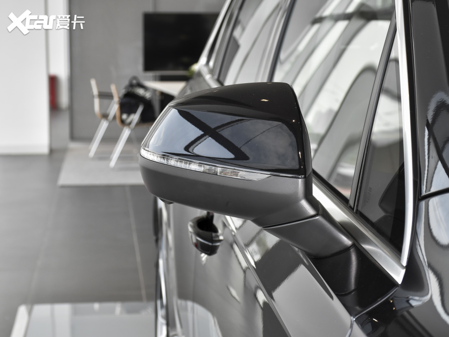 2021WQ7 45 TFSI quattro S lineA