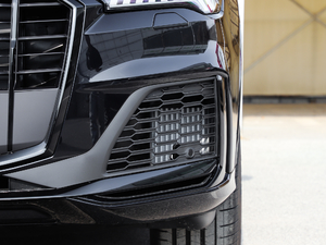 202155 TFSI quattro S line\ ^