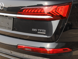 202155 TFSI quattro S line\ ^