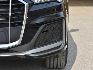 202145 TFSI quattro S line\ ^