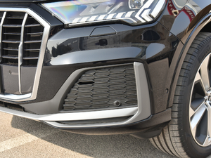 202145 TFSI quattro S line\ ^